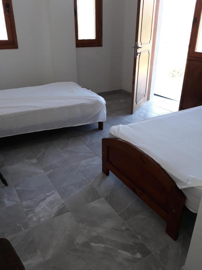 Extreme View Cafe And Rooms To Let Prastio  المظهر الخارجي الصورة