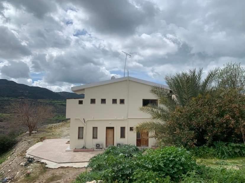 Extreme View Cafe And Rooms To Let Prastio  المظهر الخارجي الصورة